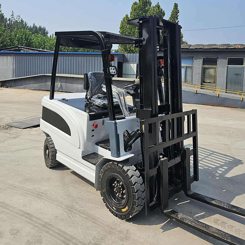 Electric forklift - 1.5TB