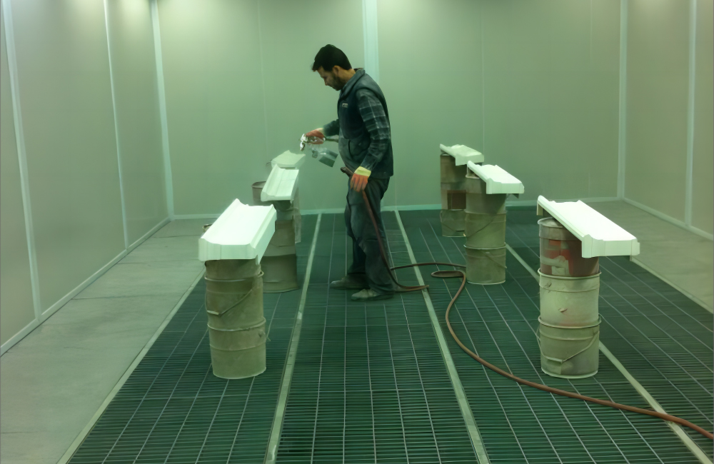 Furniture Paint Spray Booth for Wooden and Metal Parts Furniture