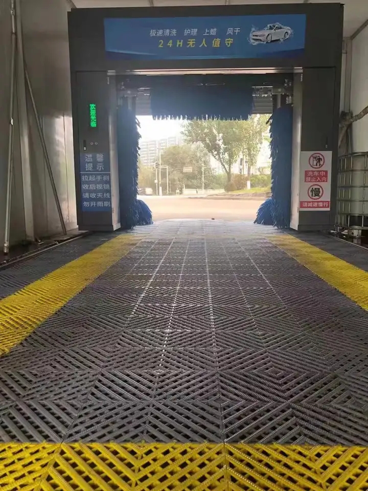 Cheap machine for car washing