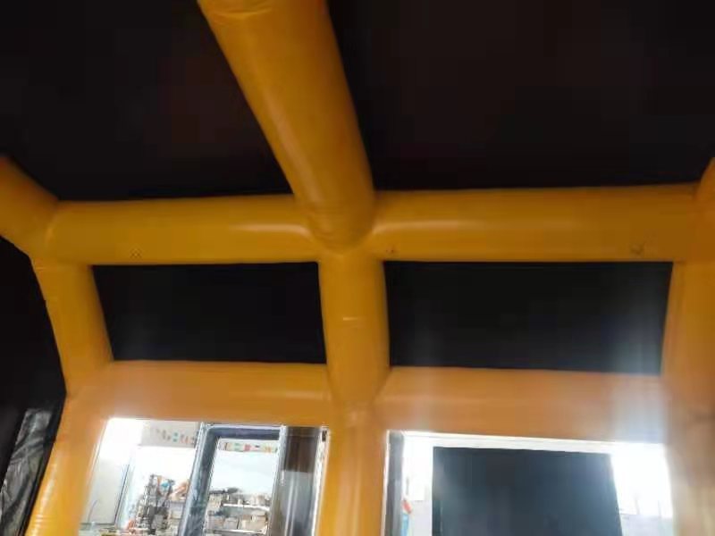 G-20-Inflatable spray paint room