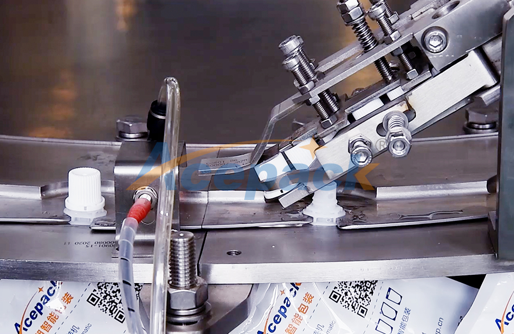 Spout Pouch Filling and Capping Machine