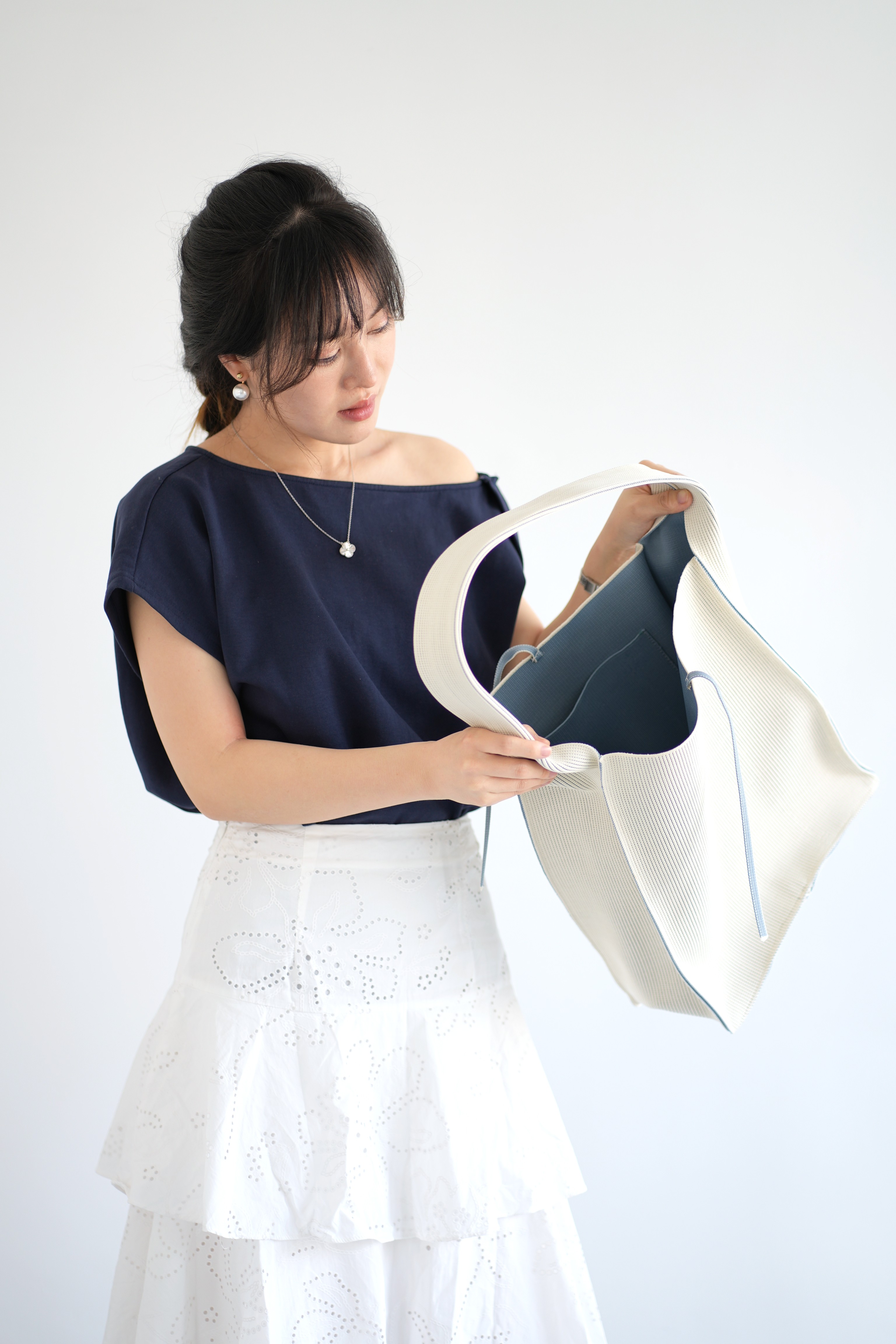2025 Sumber Collection Japanese-style trendy knitted bag can be carried on either the front or the back