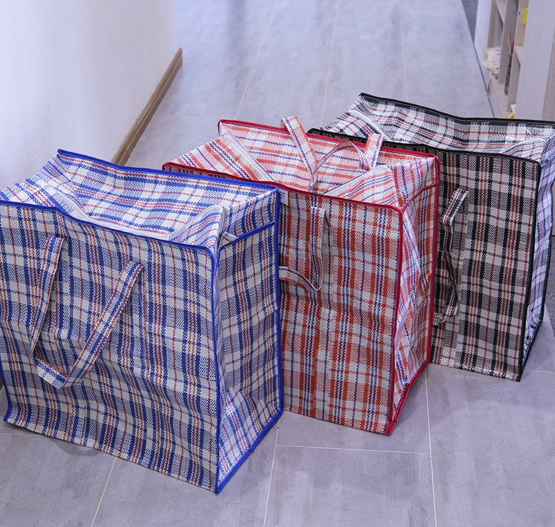 3colors check design  PVC Laundry bag with zipper - SP23A004