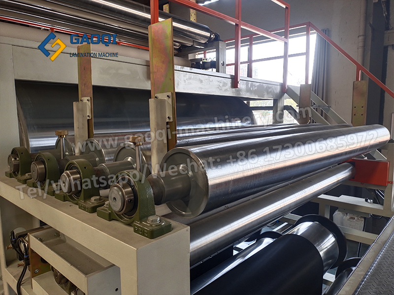 Heating lamination machine