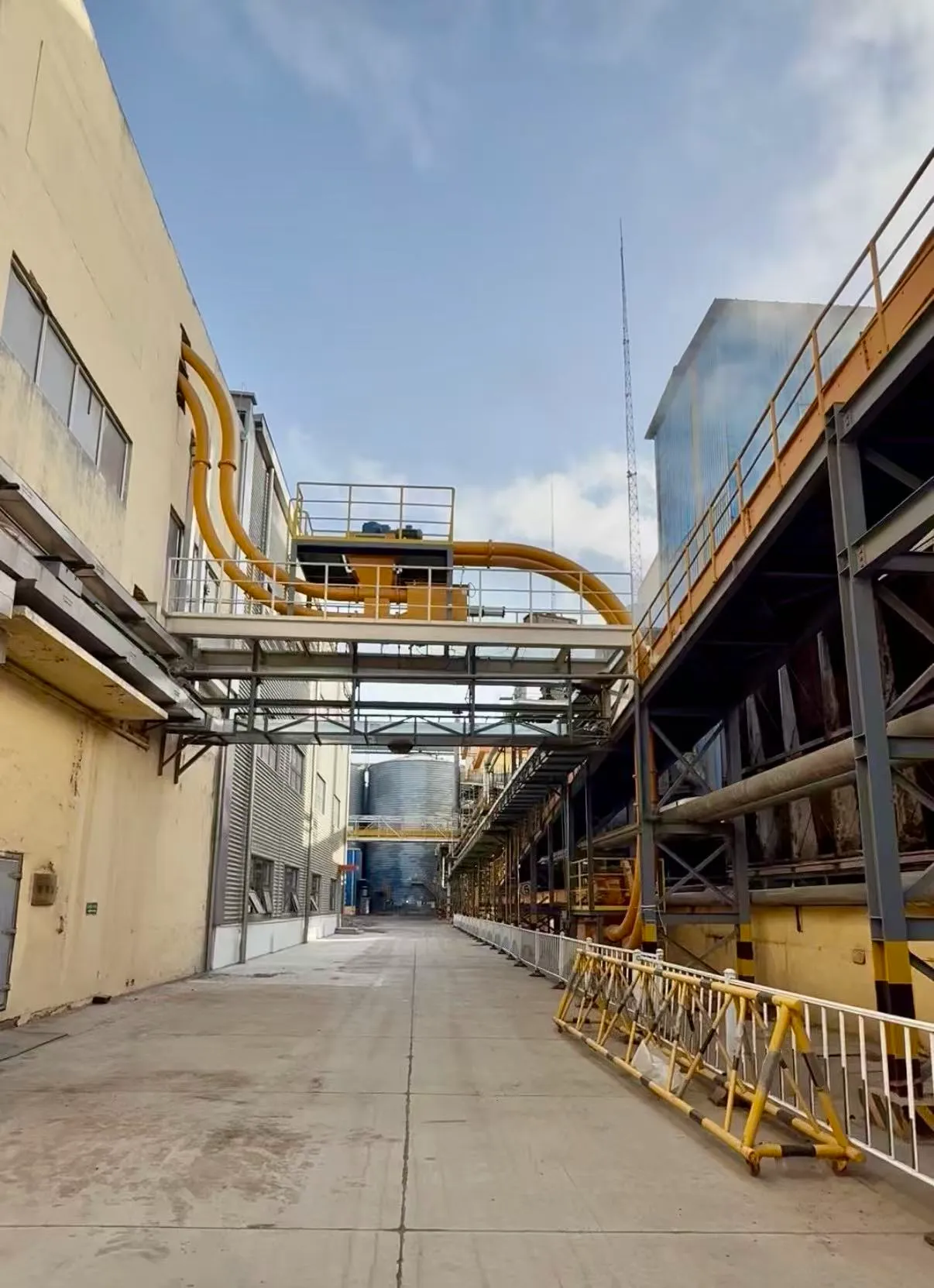 Tubular chain conveyor