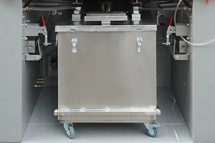 powder management center hopper