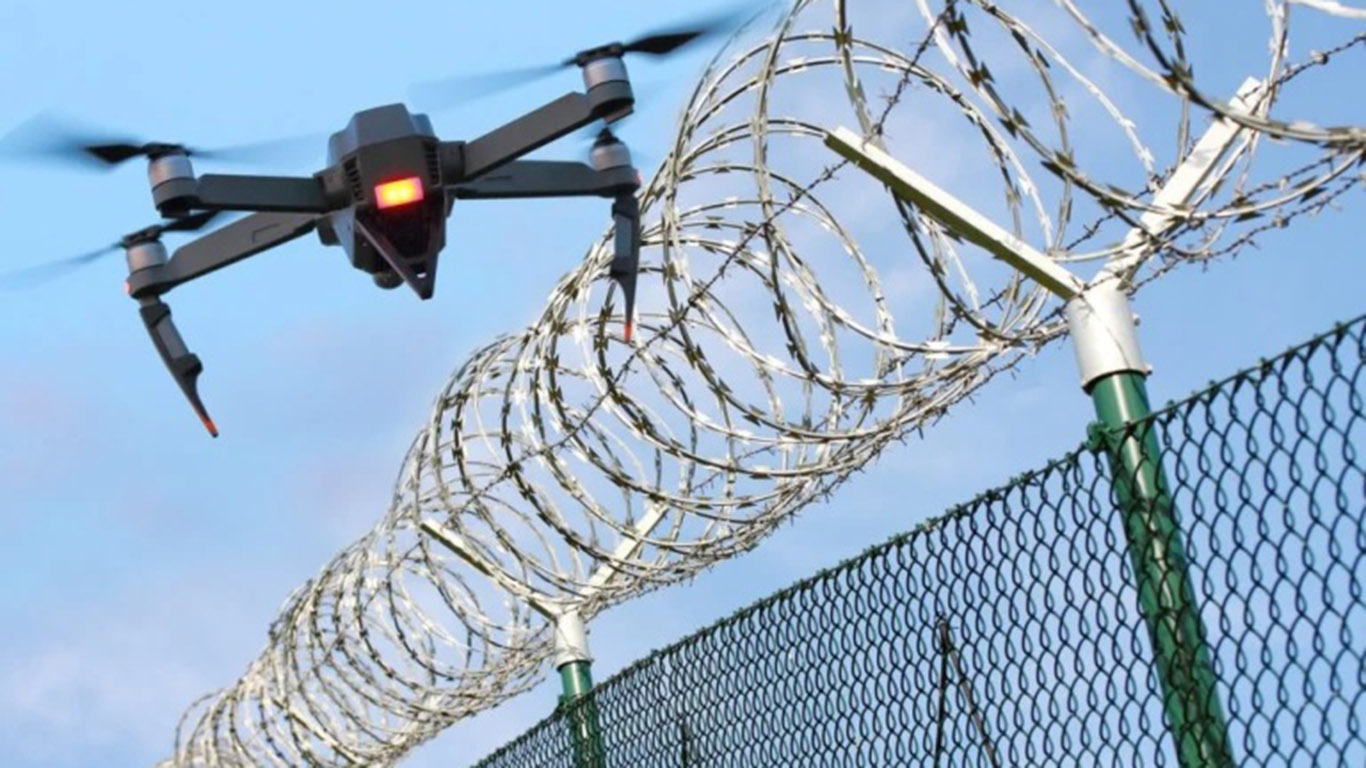 لكن، ما هي درجة سوء استخدام الطائرات بدون طيار في السجون حقًا؟