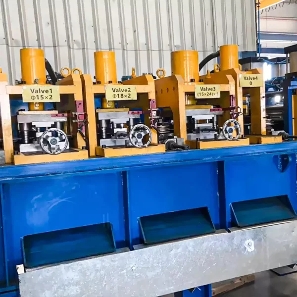 Auto Size Changeable C U Purlin Roll Forming Machine