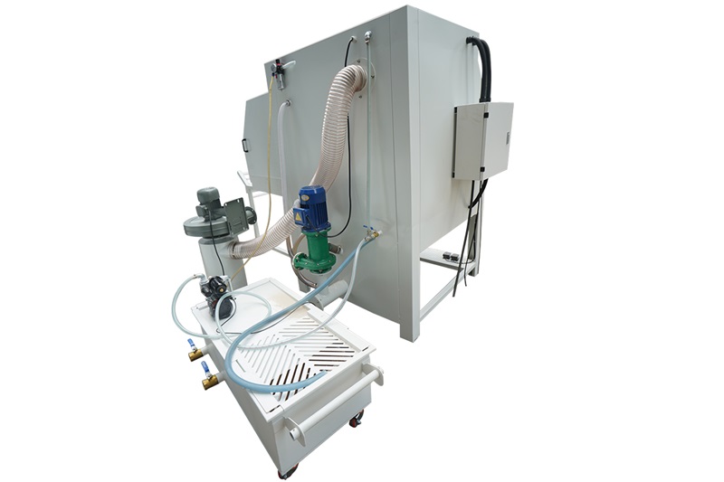 closed loop wet blasting machine