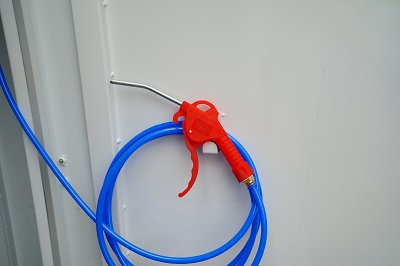 Air blowing gun