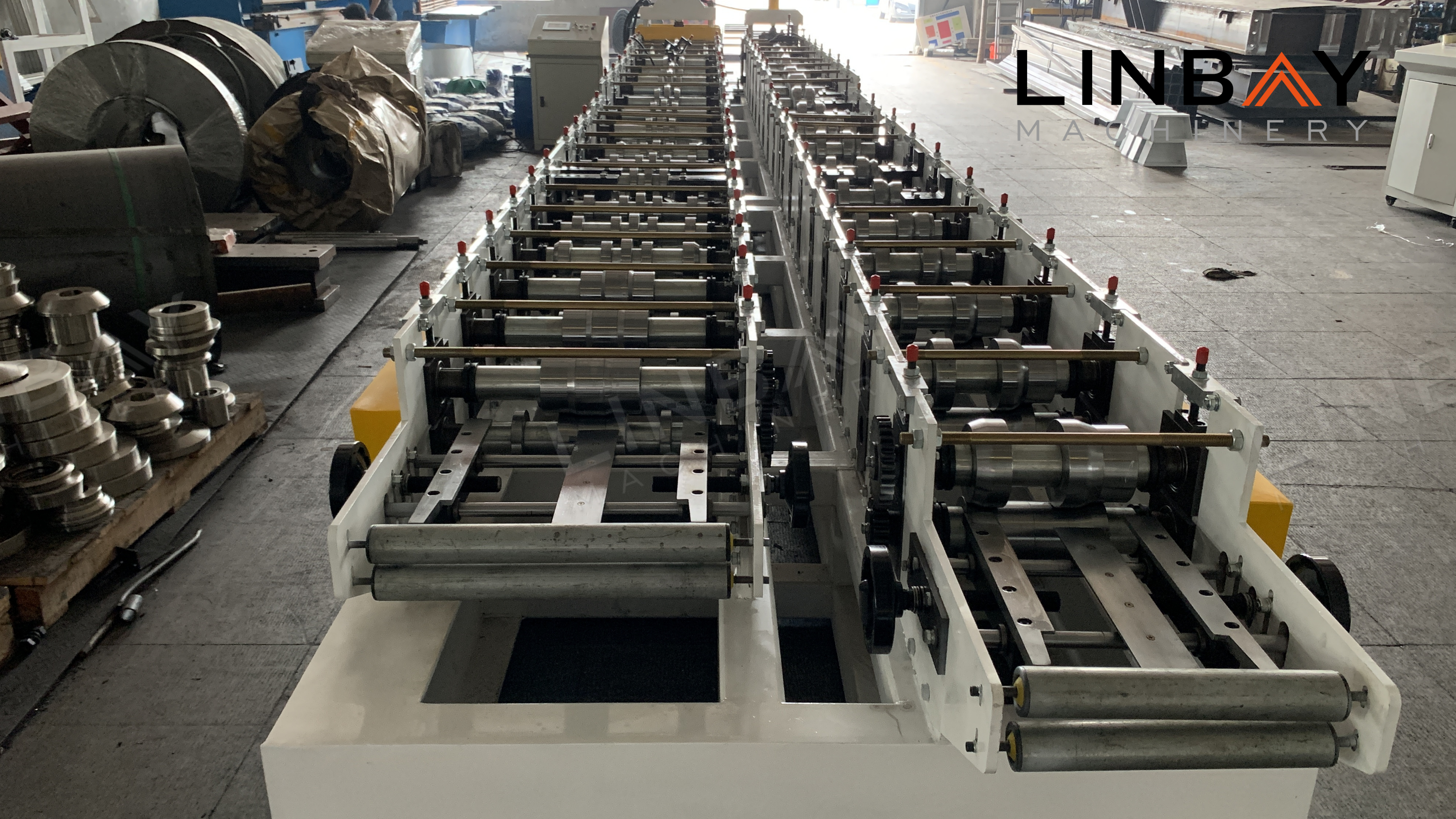 Double-row gutter & ridge cap roll forming machine