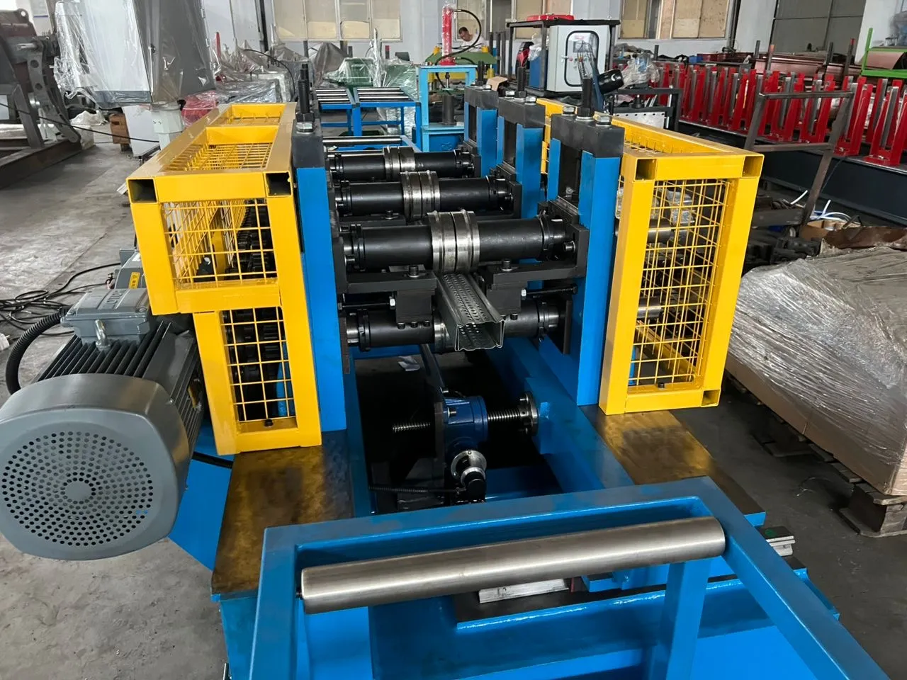 Automatic Box Beam Roll Forming Machine Successfully Shipped to Saudi ...