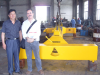 Our company welcomes foreign customer to inspect and successfully accepts container spreader