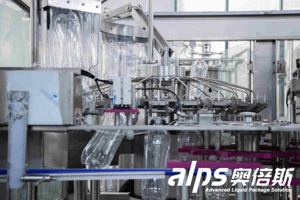 Carbonated Drinks Filling Machine