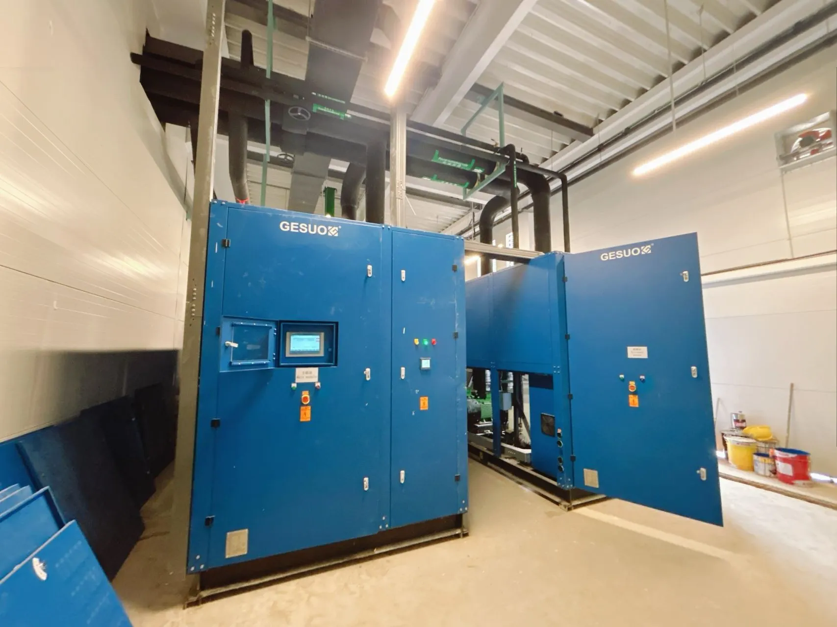 صربيا - المقاول العام للميكانيكا والكهرباء للمصانع الصناعية