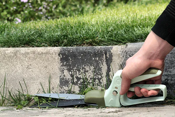 Swivel Grass Shear