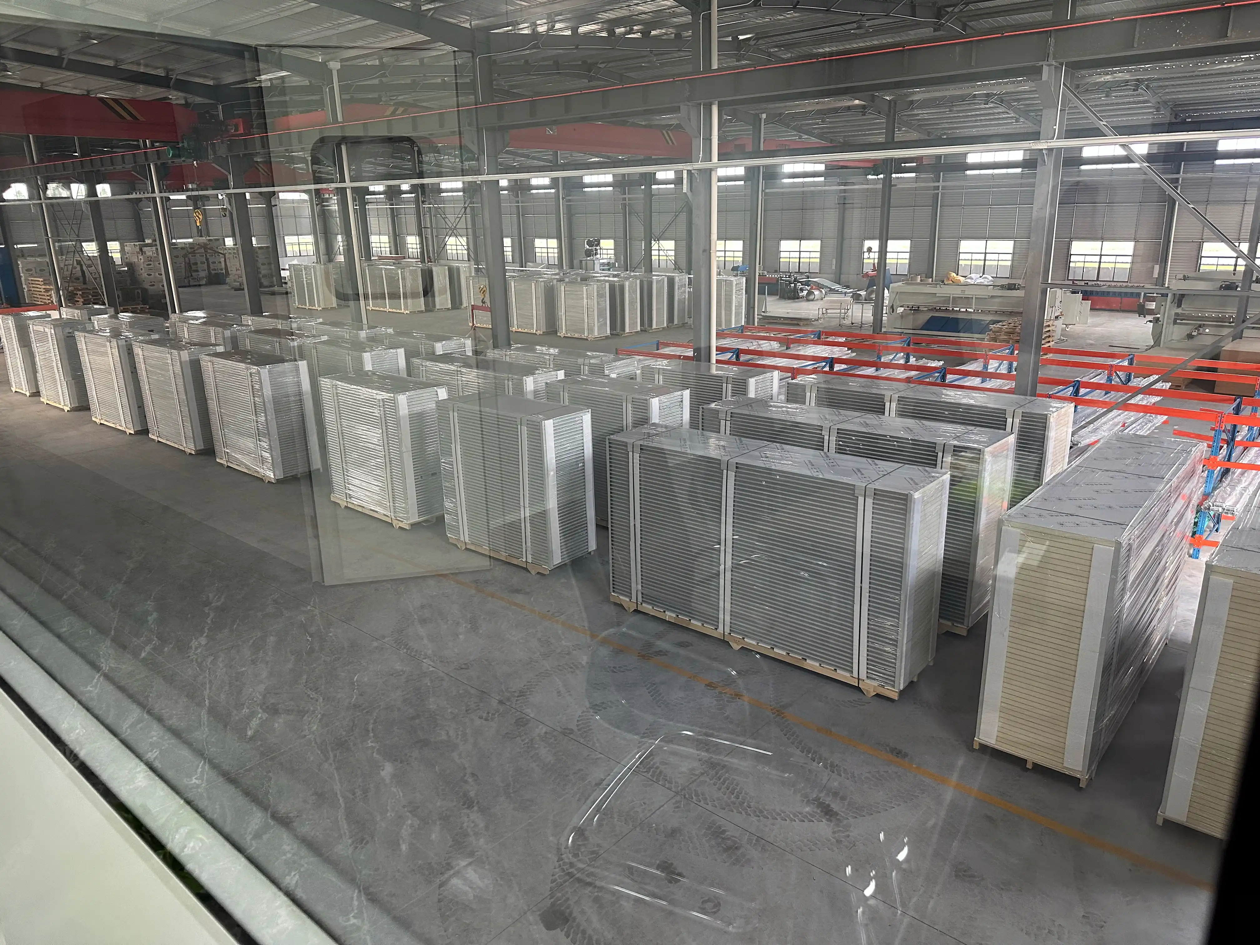 شحن ناجح لألواح ساندويتش الصوف الصخري MGO مزدوجة الطبقة المخصصة