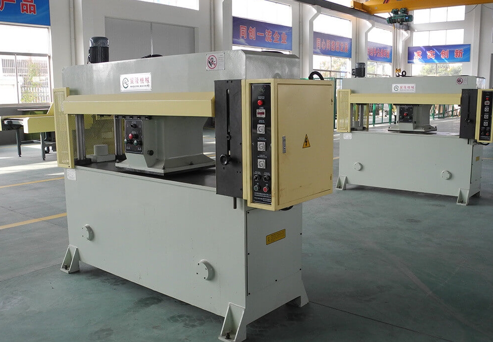 Traveling Head Beam Press For Football Making