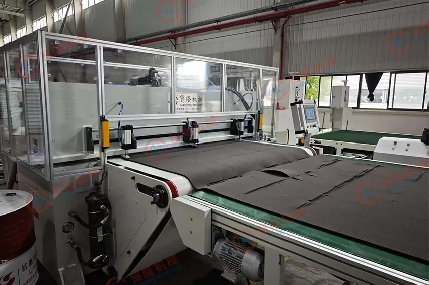 Automatic Conveyor Beam Press For  Automotive Sponge