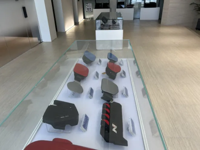 Auto Global / JS LIMOUSINE: How to Leverage 3D Printing Technology for Manufacturing Large Automotive Components and Prototypes?