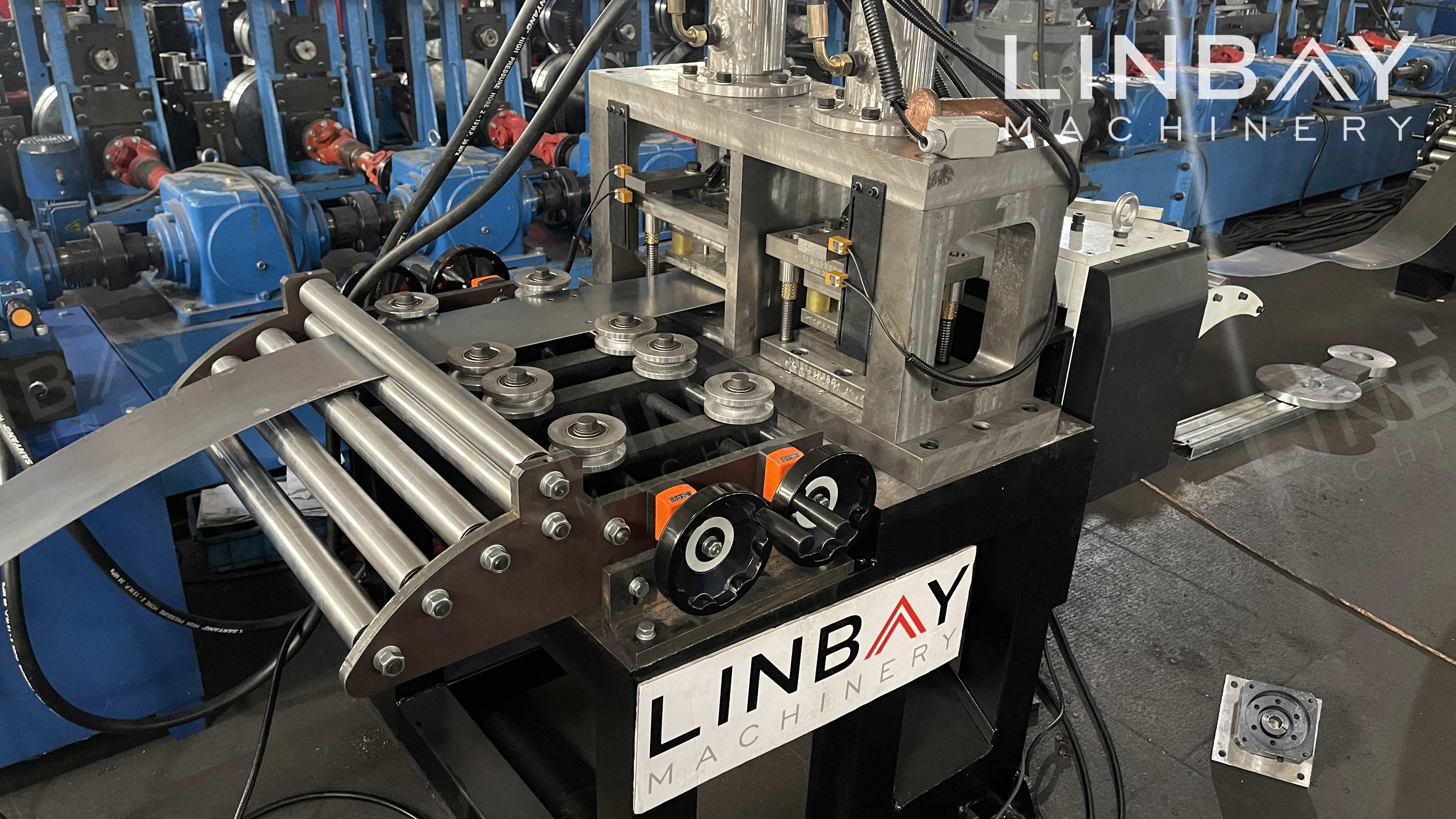 Perfiladora de dos filas para riostras