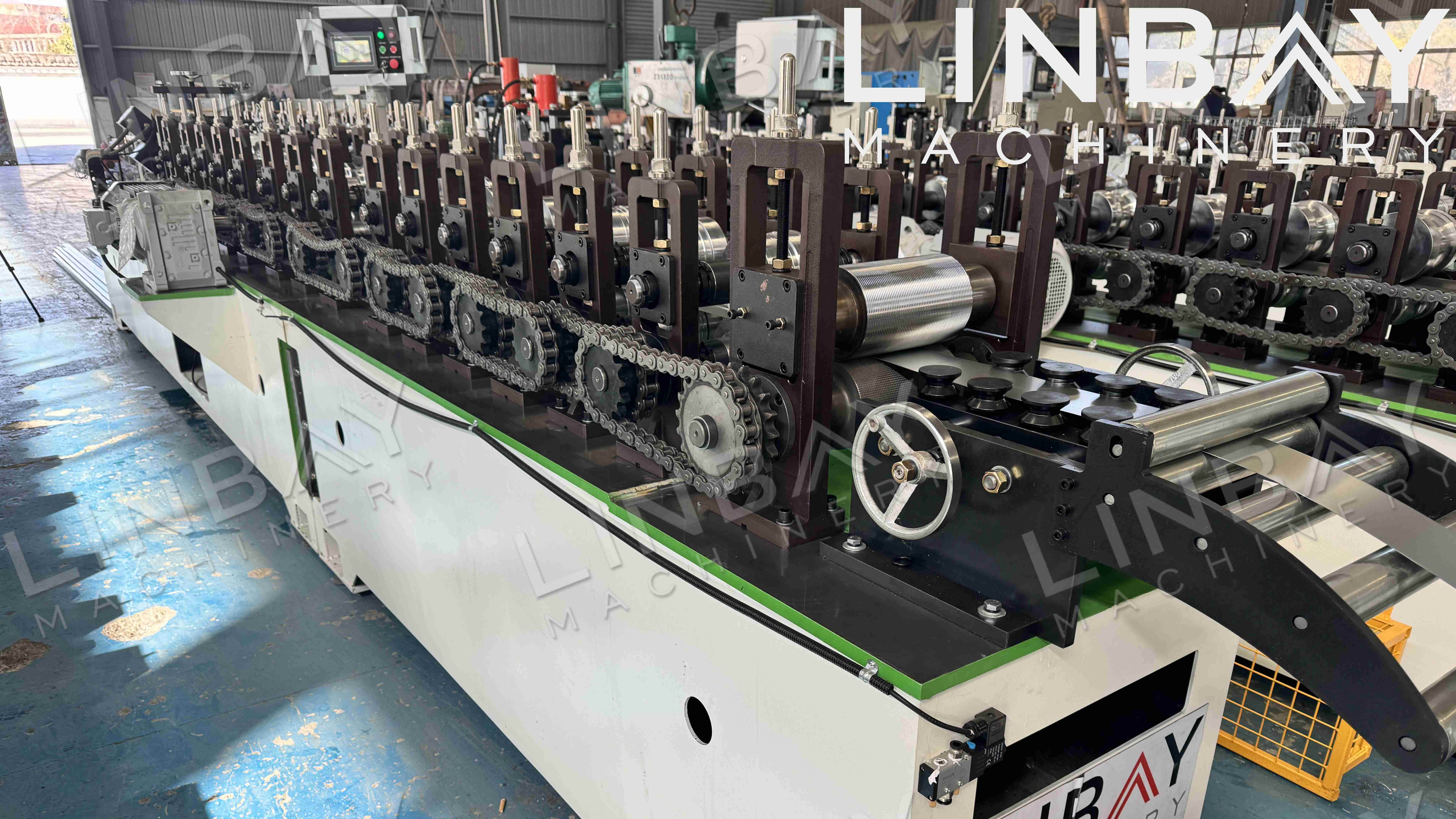 Conformadora para solera de tres anchos (modelos comunes en Argentina)