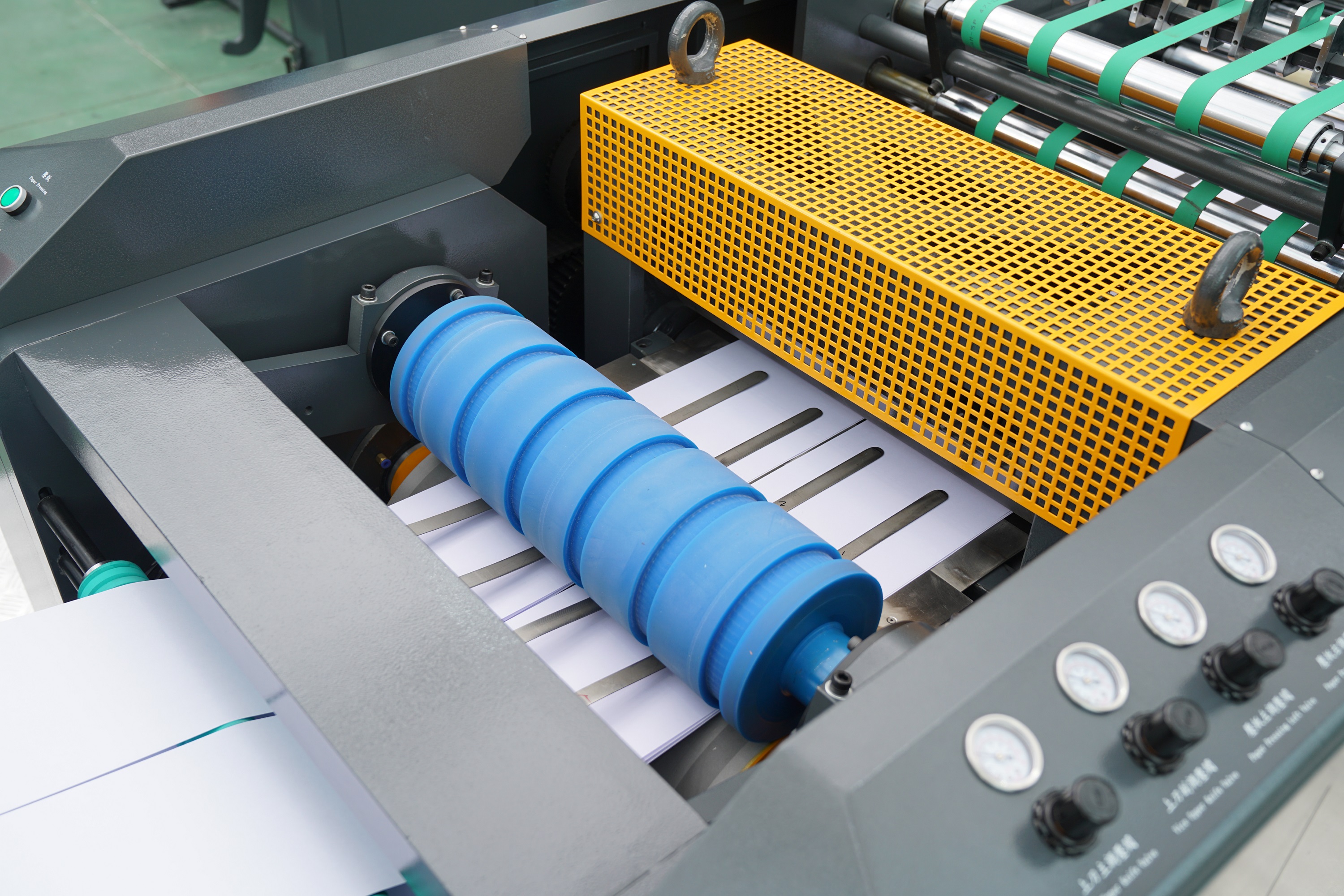 CHM-A4-2 Compact A4 Cutting Size Sheeting Machine With Packaging