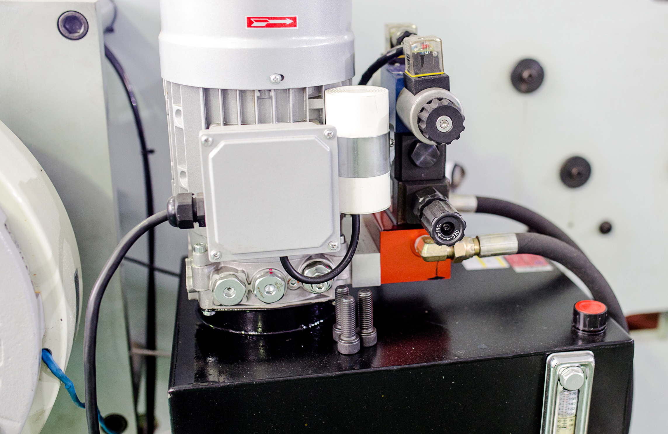 Fully Automatic High-Speed Paper Roll Converting Line